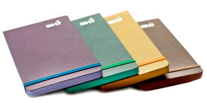Märkmeplokk A5 80gsm,70 lehte ,kummikinnitus,assortii ,SMLT