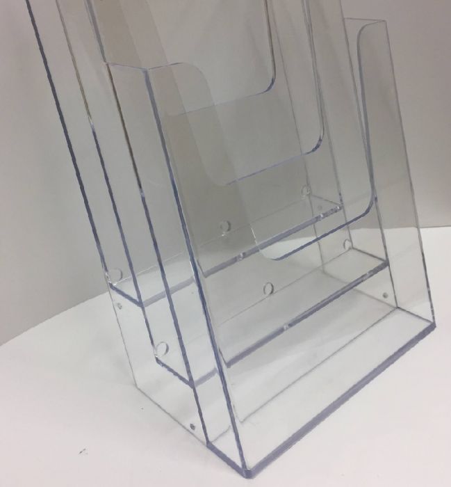 Leaflet stand, 3 pockets EX15 3xA4, on the table