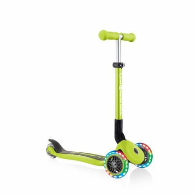 Globber | Junior Scooter | Green | Scooter Junior Foldable Fantasy Lights | 437-106