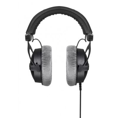 Beyerdynamic | DT 770 PRO | Reference headphones | Wired | On-Ear | Black