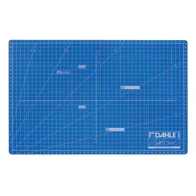 Self-healing cutting mat with non-cuttable core (30 x 45 cm) Dahle