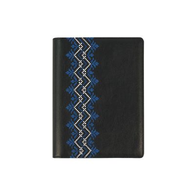K0071862_1_Raamatkalender_Minister_Pattern_Paev_Kirivoo_sinine_A5_spiraalkoide_kunstnahas_tkaantel_tikand